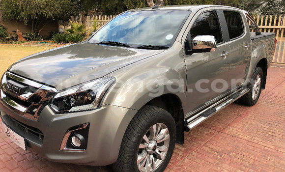 Buy Used Isuzu KB Other Car in Hlatikulu in Shiselweni District Buy Used Isuzu KB Other Car in Hlatikulu in Shiselweni District