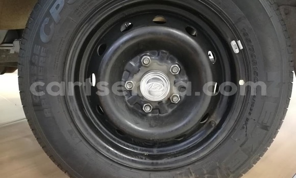 Acheter Occasion Voiture Hyundai H200 Blanc à Hlatikulu, Shiselweni District Acheter Occasion Voiture Hyundai H200 Blanc à Hlatikulu, Shiselweni District