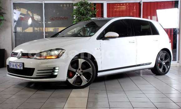 Buy Used Volkswagen Golf White Car in Ezulwini in Hhohho Buy Used Volkswagen Golf White Car in Ezulwini in Hhohho