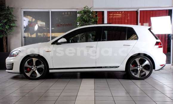 Buy Used Volkswagen Golf White Car in Ezulwini in Hhohho Buy Used Volkswagen Golf White Car in Ezulwini in Hhohho