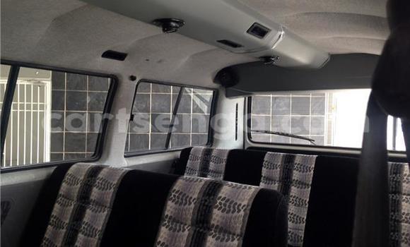 Buy Used Volkswagen Multivan White Car in Hlatikulu in Shiselweni District Buy Used Volkswagen Multivan White Car in Hlatikulu in Shiselweni District