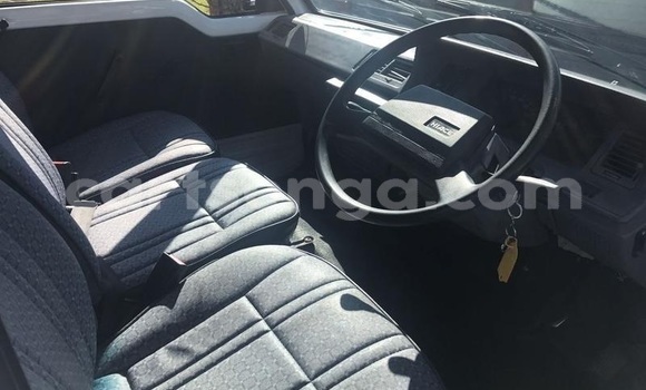 Buy Used Toyota Hiace White Car in Ezulwini in Hhohho Buy Used Toyota Hiace White Car in Ezulwini in Hhohho