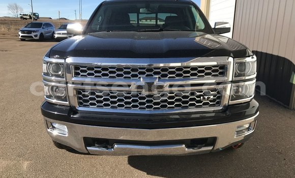 Buy Used Chevrolet Silverado Black Car in Hlatikulu in Shiselweni District Buy Used Chevrolet Silverado Black Car in Hlatikulu in Shiselweni District