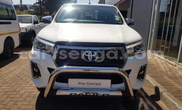 Buy Used Toyota Hilux White Car in Mbabane in Manzini Buy Used Toyota Hilux White Car in Mbabane in Manzini