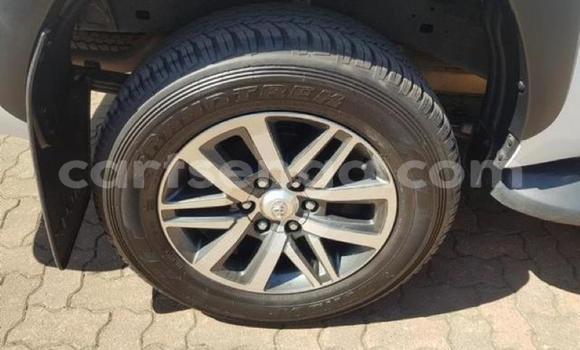 Buy Used Toyota Hilux White Car in Mbabane in Manzini Buy Used Toyota Hilux White Car in Mbabane in Manzini