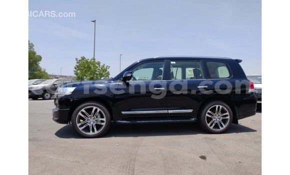 Nunua Imported Toyota Land Cruiser Black Gari ndani ya Import - Dubai nchini Hhohho Nunua Imported Toyota Land Cruiser Black Gari ndani ya Import - Dubai nchini Hhohho