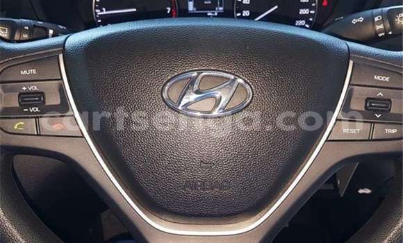 Buy Used Hyundai i20 White Car in Ezulwini in Hhohho Buy Used Hyundai i20 White Car in Ezulwini in Hhohho