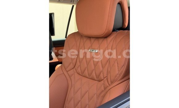 Nunua Imported Toyota Land Cruiser Black Gari ndani ya Import - Dubai nchini Hhohho Nunua Imported Toyota Land Cruiser Black Gari ndani ya Import - Dubai nchini Hhohho