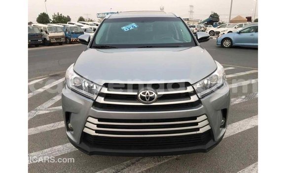 Buy Import Toyota Highlander Other Car in Import - Dubai in Hhohho Buy Import Toyota Highlander Other Car in Import - Dubai in Hhohho