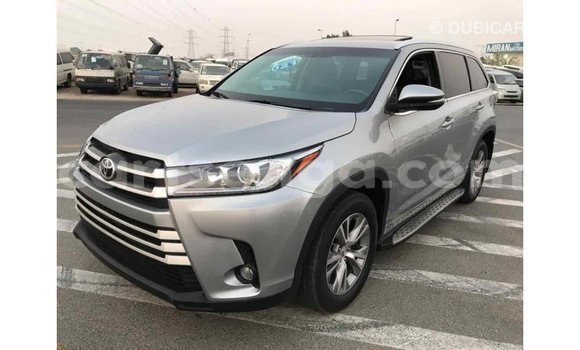 Buy Import Toyota Highlander Other Car in Import - Dubai in Hhohho Buy Import Toyota Highlander Other Car in Import - Dubai in Hhohho