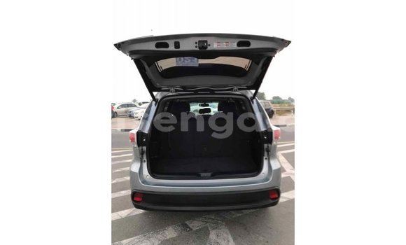 Buy Import Toyota Highlander Other Car in Import - Dubai in Hhohho Buy Import Toyota Highlander Other Car in Import - Dubai in Hhohho