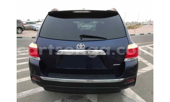 Buy Import Toyota Highlander Blue Car in Import - Dubai in Hhohho Buy Import Toyota Highlander Blue Car in Import - Dubai in Hhohho