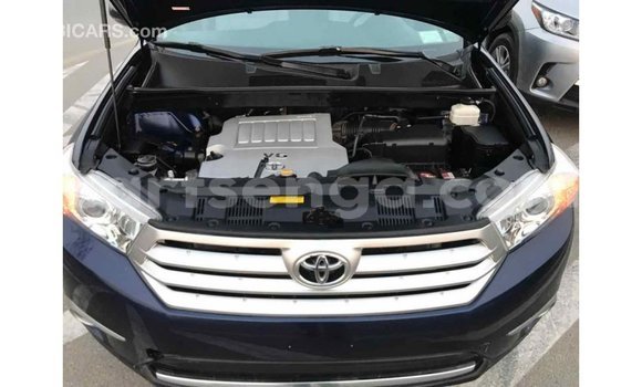 Buy Import Toyota Highlander Blue Car in Import - Dubai in Hhohho Buy Import Toyota Highlander Blue Car in Import - Dubai in Hhohho