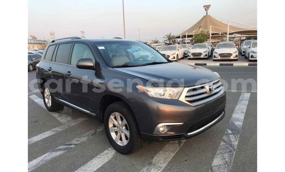 Buy Import Toyota Highlander Other Car in Import - Dubai in Hhohho Buy Import Toyota Highlander Other Car in Import - Dubai in Hhohho
