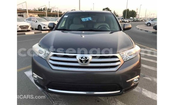 Buy Import Toyota Highlander Other Car in Import - Dubai in Hhohho Buy Import Toyota Highlander Other Car in Import - Dubai in Hhohho