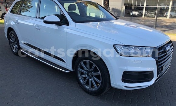 Buy Used Audi Q7 White Car in Hlatikulu in Shiselweni District Buy Used Audi Q7 White Car in Hlatikulu in Shiselweni District