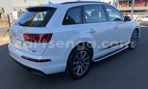 Buy Used Audi Q7 White Car in Hlatikulu in Shiselweni District Buy Used Audi Q7 White Car in Hlatikulu in Shiselweni District