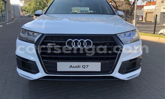 Buy Used Audi Q7 White Car in Hlatikulu in Shiselweni District Buy Used Audi Q7 White Car in Hlatikulu in Shiselweni District