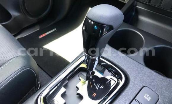 Buy Used Toyota Hilux Silver Car in Mbabane in Manzini Buy Used Toyota Hilux Silver Car in Mbabane in Manzini