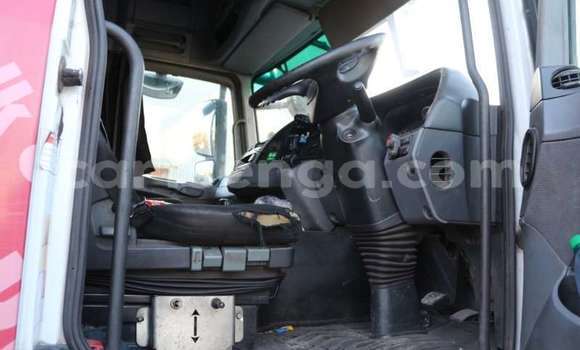 Nunua Ilio tumika Mercedes‒Benz Arocs White Lori ndani ya Manzini nchini Manzini Nunua Ilio tumika Mercedes‒Benz Arocs White Lori ndani ya Manzini nchini Manzini