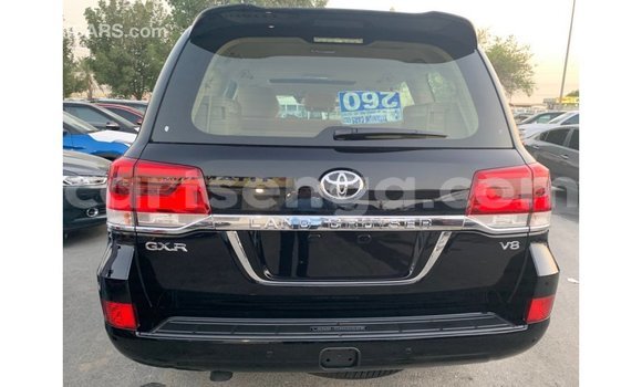 Nunua Imported Toyota Land Cruiser Black Gari ndani ya Import - Dubai nchini Hhohho Nunua Imported Toyota Land Cruiser Black Gari ndani ya Import - Dubai nchini Hhohho