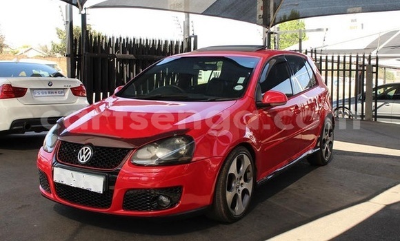 Nunua Ilio tumika Volkswagen Golf Red Gari ndani ya Bulembu nchini Hhohho Nunua Ilio tumika Volkswagen Golf Red Gari ndani ya Bulembu nchini Hhohho