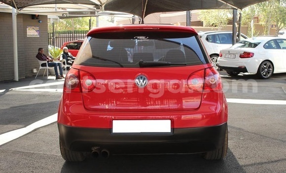 Nunua Ilio tumika Volkswagen Golf Red Gari ndani ya Bulembu nchini Hhohho Nunua Ilio tumika Volkswagen Golf Red Gari ndani ya Bulembu nchini Hhohho