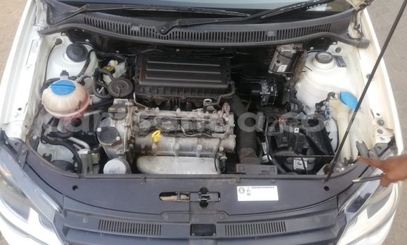 Acheter Occasion Voiture Volkswagen Polo Gris à Bulembu, Hhohho Acheter Occasion Voiture Volkswagen Polo Gris à Bulembu, Hhohho