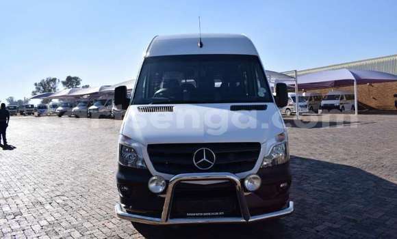 Acheter Occasion Voiture Mercedes‒Benz C-klasse AMG Blanc à Bhunya, Manzini Acheter Occasion Voiture Mercedes‒Benz C-klasse AMG Blanc à Bhunya, Manzini