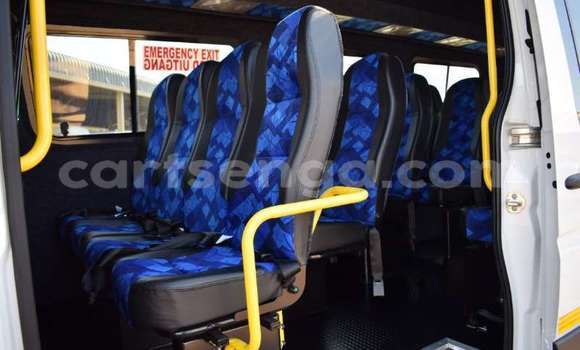 Acheter Occasion Voiture Mercedes‒Benz C-klasse AMG Blanc à Bhunya, Manzini Acheter Occasion Voiture Mercedes‒Benz C-klasse AMG Blanc à Bhunya, Manzini