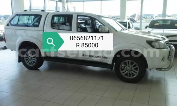 Nunua Ilio tumika Toyota Hilux White Gari ndani ya Ezulwini nchini Hhohho Nunua Ilio tumika Toyota Hilux White Gari ndani ya Ezulwini nchini Hhohho
