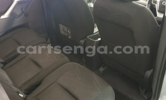 Nunua Ilio tumika Toyota Verso Other Gari ndani ya Bulembu nchini Hhohho Nunua Ilio tumika Toyota Verso Other Gari ndani ya Bulembu nchini Hhohho