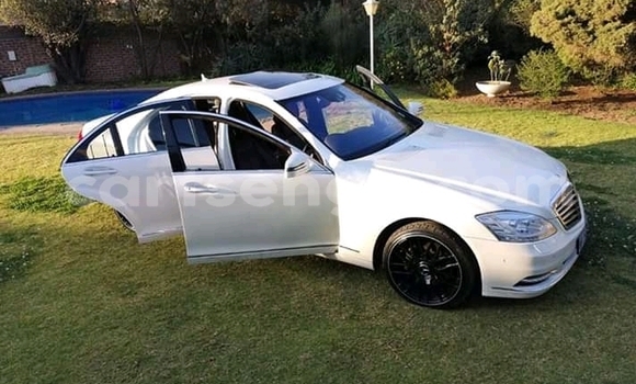 Nunua Ilio tumika Mercedes‒Benz AMG GLE Coupe White Gari ndani ya Big Bend nchini Lubombo Nunua Ilio tumika Mercedes‒Benz AMG GLE Coupe White Gari ndani ya Big Bend nchini Lubombo