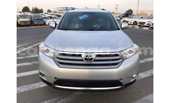 Buy Import Toyota Highlander Other Car in Import - Dubai in Hhohho Buy Import Toyota Highlander Other Car in Import - Dubai in Hhohho