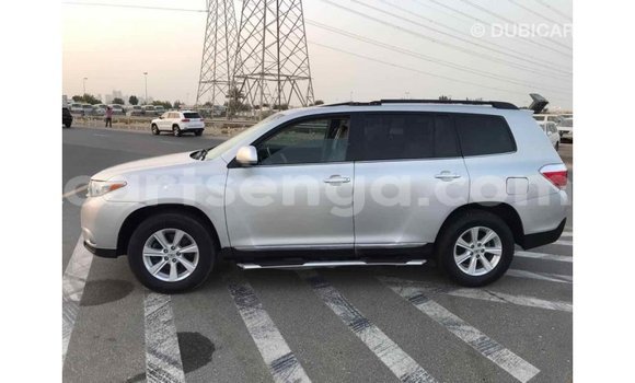 Buy Import Toyota Highlander Other Car in Import - Dubai in Hhohho Buy Import Toyota Highlander Other Car in Import - Dubai in Hhohho