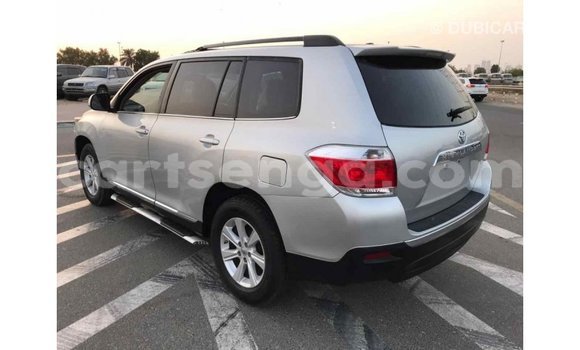 Buy Import Toyota Highlander Other Car in Import - Dubai in Hhohho Buy Import Toyota Highlander Other Car in Import - Dubai in Hhohho