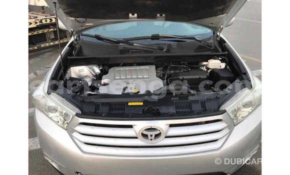 Buy Import Toyota Highlander Other Car in Import - Dubai in Hhohho Buy Import Toyota Highlander Other Car in Import - Dubai in Hhohho