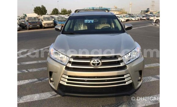 Buy Import Toyota Highlander Beige Car in Import - Dubai in Hhohho Buy Import Toyota Highlander Beige Car in Import - Dubai in Hhohho