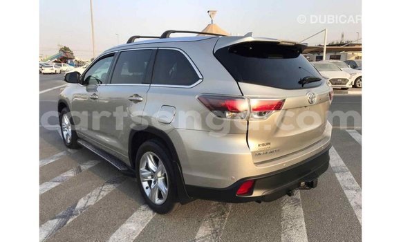 Buy Import Toyota Highlander Beige Car in Import - Dubai in Hhohho Buy Import Toyota Highlander Beige Car in Import - Dubai in Hhohho