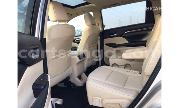 Buy Import Toyota Highlander Beige Car in Import - Dubai in Hhohho Buy Import Toyota Highlander Beige Car in Import - Dubai in Hhohho