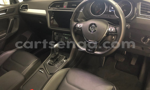 Nunua Ilio tumika Volkswagen Tiguan Silver Gari ndani ya Ezulwini nchini Hhohho Nunua Ilio tumika Volkswagen Tiguan Silver Gari ndani ya Ezulwini nchini Hhohho