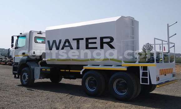 Nunua Ilio tumika Mercedes‒Benz 3331 White Lori ndani ya Manzini nchini Manzini Nunua Ilio tumika Mercedes‒Benz 3331 White Lori ndani ya Manzini nchini Manzini