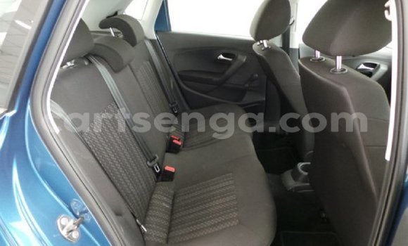 Nunua Ilio tumika Volkswagen Polo Blue Gari ndani ya Ezulwini nchini Hhohho Nunua Ilio tumika Volkswagen Polo Blue Gari ndani ya Ezulwini nchini Hhohho