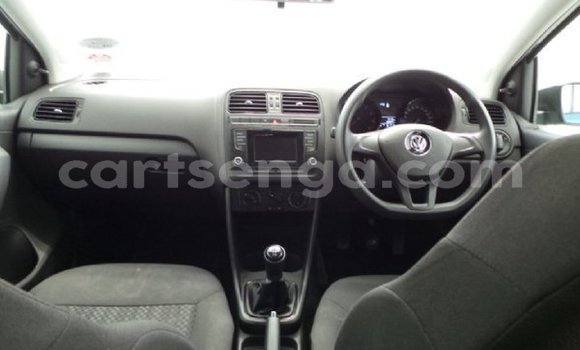 Nunua Ilio tumika Volkswagen Polo Blue Gari ndani ya Ezulwini nchini Hhohho Nunua Ilio tumika Volkswagen Polo Blue Gari ndani ya Ezulwini nchini Hhohho