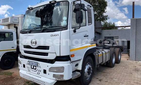 Nunua Ilio tumika Nissan UD White Lori ndani ya Hlatikulu nchini Wilaya ya Shiselweni Nunua Ilio tumika Nissan UD White Lori ndani ya Hlatikulu nchini Wilaya ya Shiselweni