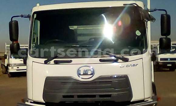 Nunua Ilio tumika Nissan UD White Lori ndani ya Hlatikulu nchini Wilaya ya Shiselweni Nunua Ilio tumika Nissan UD White Lori ndani ya Hlatikulu nchini Wilaya ya Shiselweni