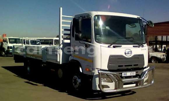 Nunua Ilio tumika Nissan UD White Lori ndani ya Hlatikulu nchini Wilaya ya Shiselweni Nunua Ilio tumika Nissan UD White Lori ndani ya Hlatikulu nchini Wilaya ya Shiselweni