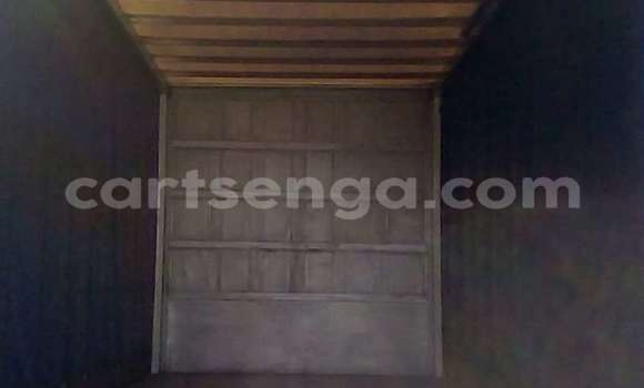 Acheter Occasion Utilitaire Nissan UD Blanc à Hluti, Shiselweni District Acheter Occasion Utilitaire Nissan UD Blanc à Hluti, Shiselweni District