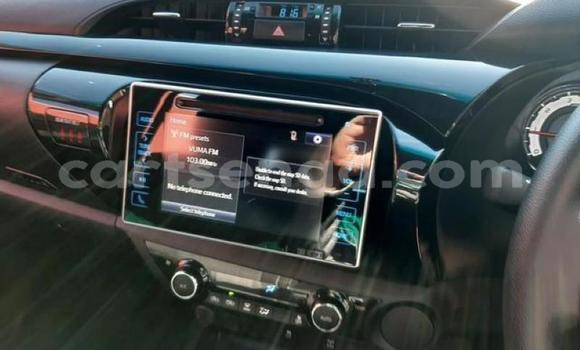 Buy Used Toyota Hilux White Car in Manzini in Manzini Buy Used Toyota Hilux White Car in Manzini in Manzini