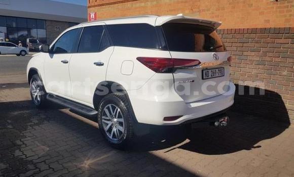 Buy Used Toyota Fortuner White Car in Manzini in Manzini Buy Used Toyota Fortuner White Car in Manzini in Manzini
